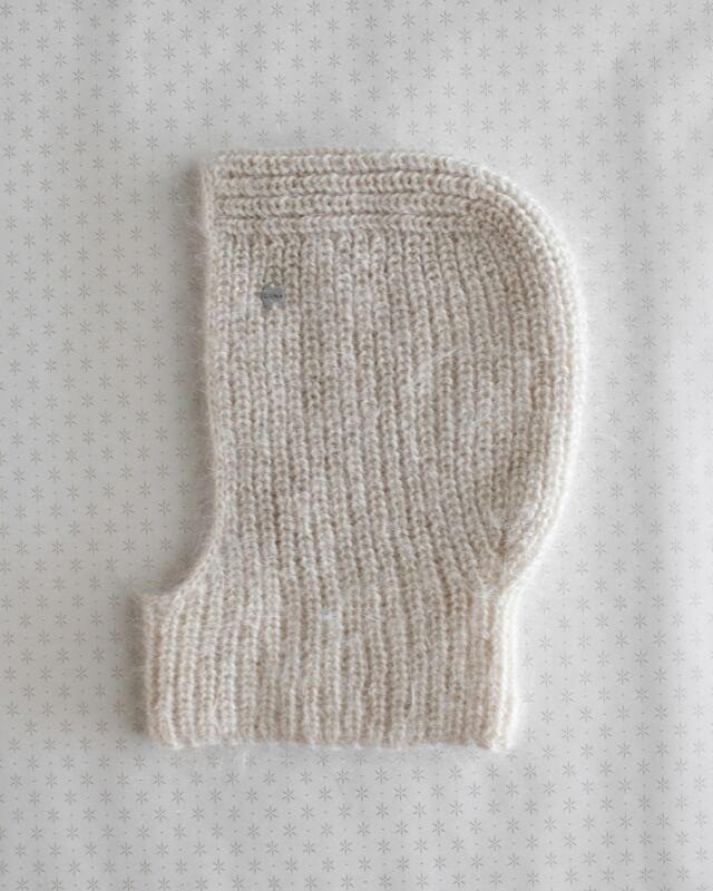 Капюшон вязаный, сливочная ангора с козьим пухом и люрексом